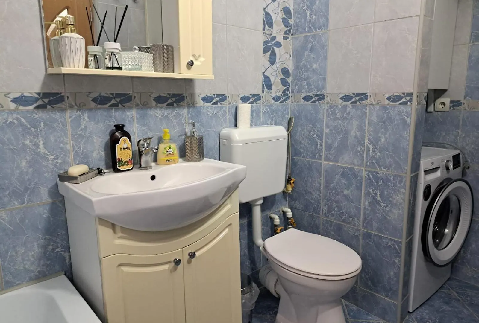 Ris Apartament Romana Eva Lejlighed Bukarest