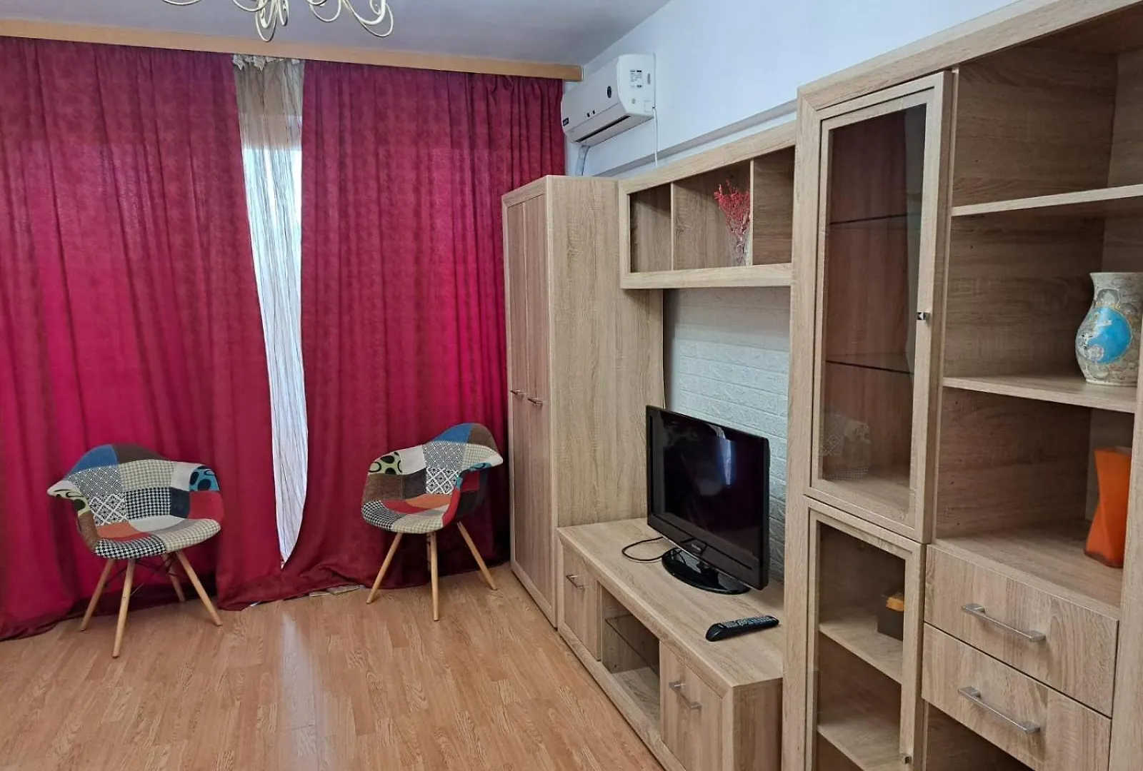Ris Apartament Romana Eva Lejlighed Bukarest